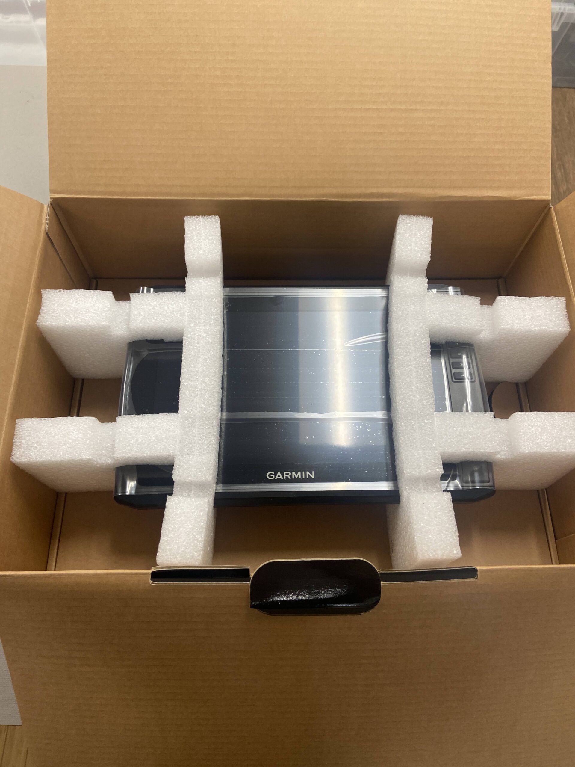 Garmin Echomap Ultra 106sv (Refurbished) - Image 2